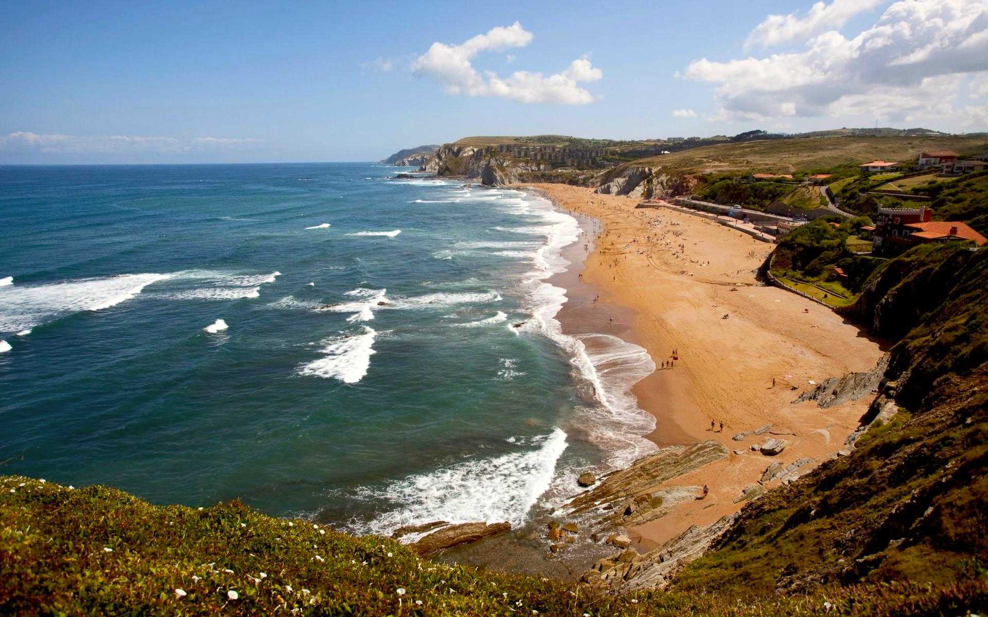 Sopelana Beach — 25 min away